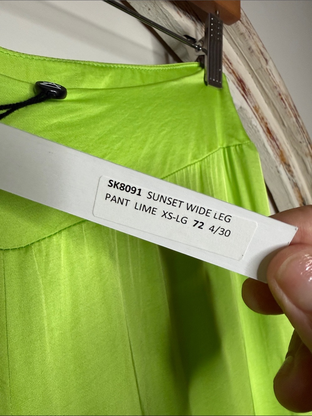 NWT Stillwater Lime Green Flowy Wide Leg Pants- Sz Medium - Picture 3 of 8
